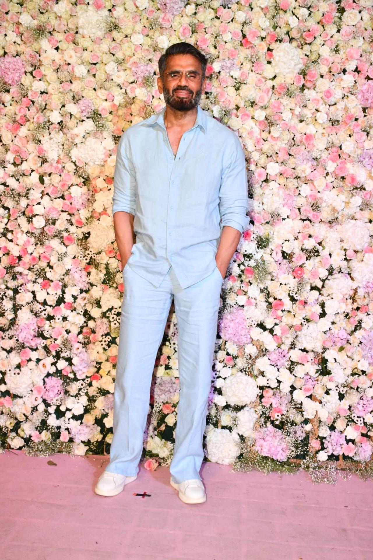 Suniel Shetty looked super cool and stylish in a sky blue shirt and matching pants