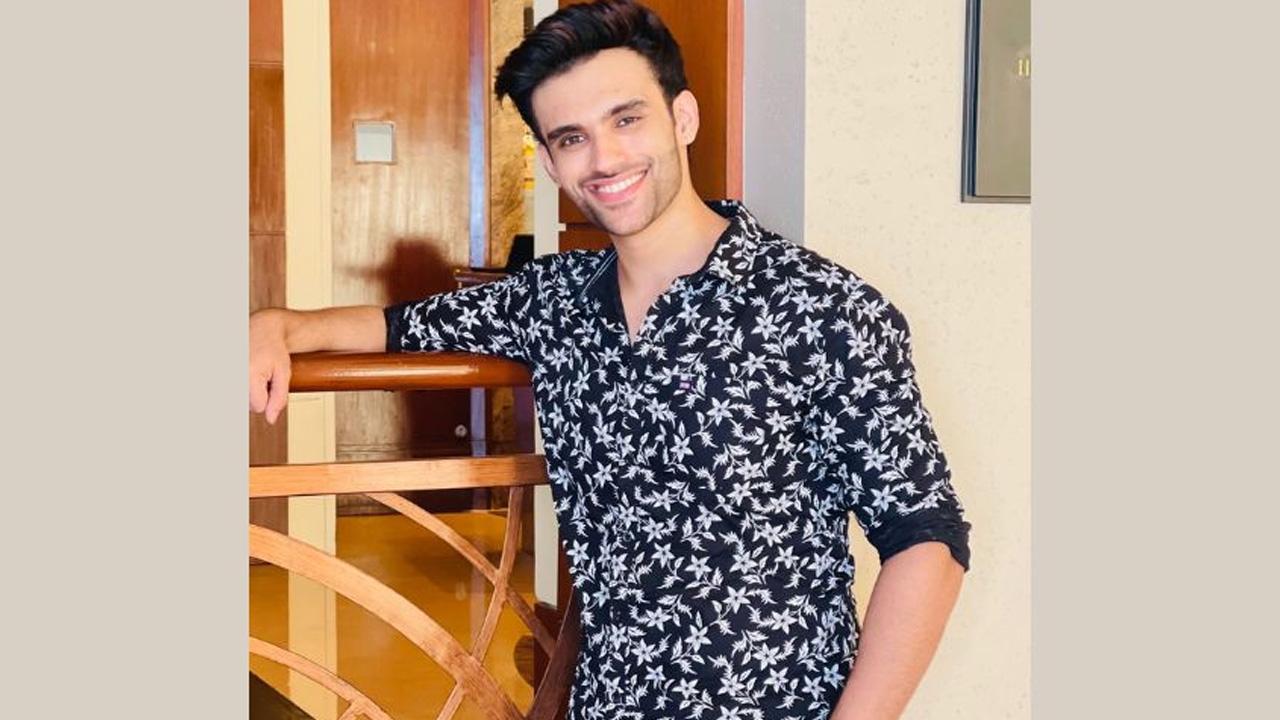 As Per Sources, Actor Mukund Kapahi Will Be Seen In Two Upcoming Wesbseries For OTT Amazon Mini Tv And Atrangi Tv
