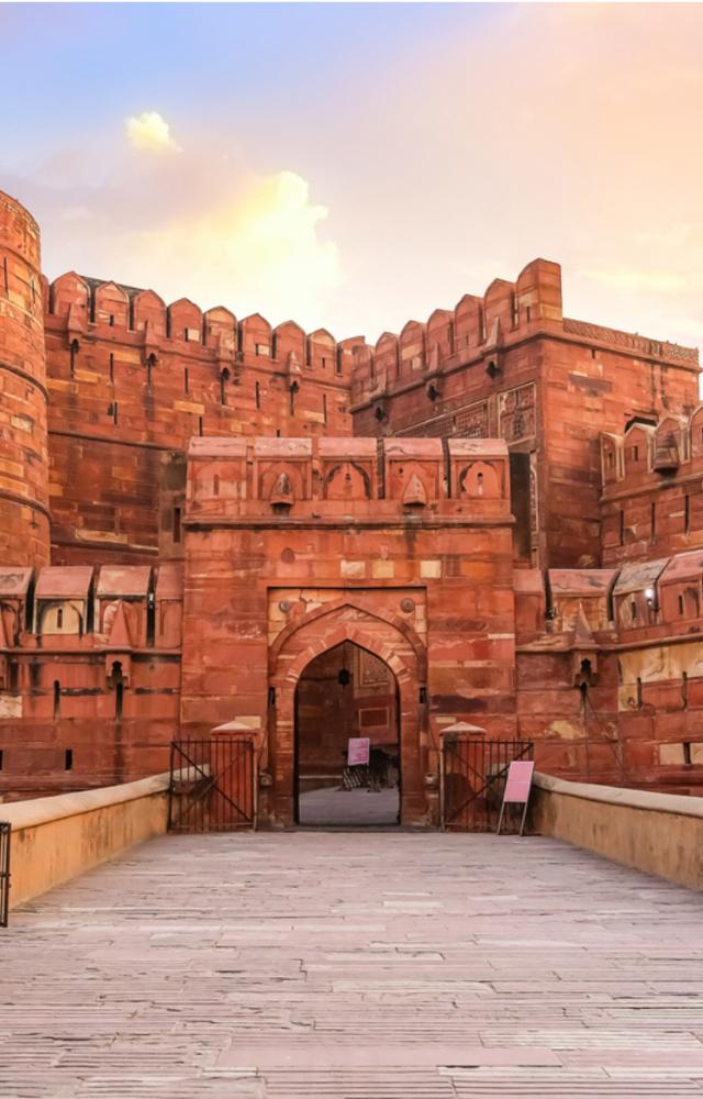 Situated in Uttar Pradesh, the fort was built by Emperor Akbar in 1565. Mughal rulers lived here till 1638. UNESCO declared it a world heritage site in 1983