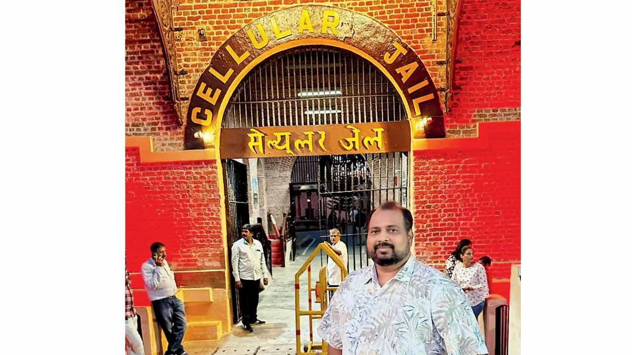 Mumbai: ‘This is poetry, not politics’