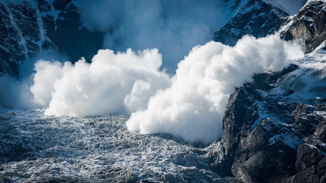 Avalanche warning issued for seven districts in Jammu and Kashmir