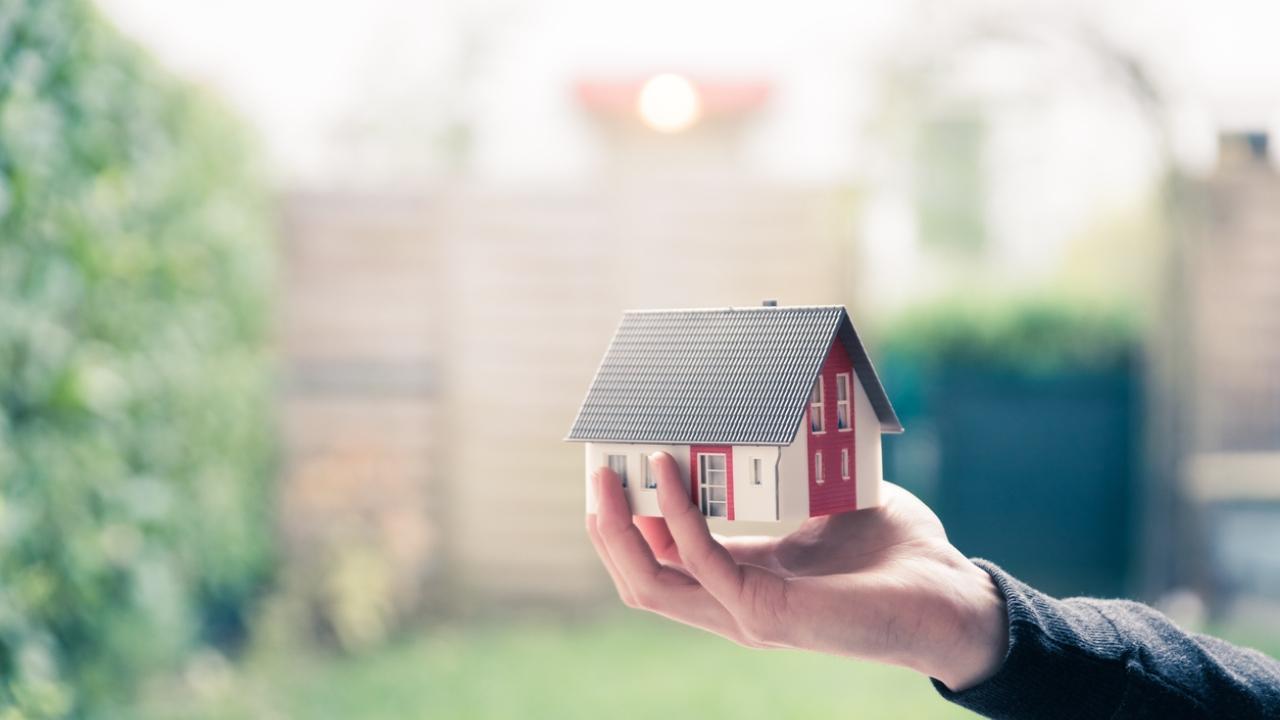 Property registration in Mumbai falls 10 pc in April to 10,514 units; stamp duty collection at 10-year high