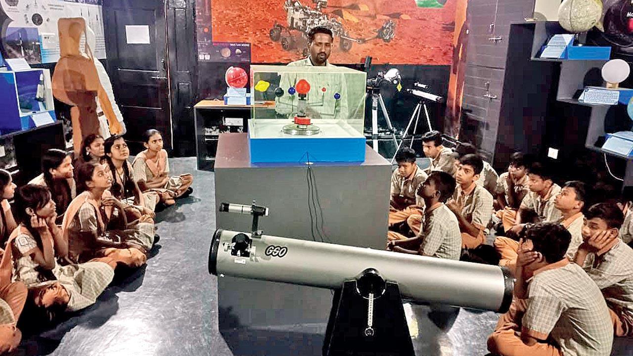 Mumbai: BMC to set up labs for astronomy in its schools