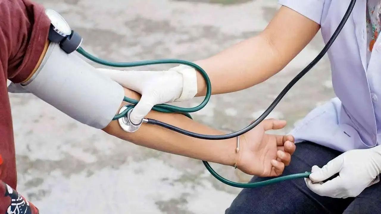 High BP in men in their 30s linked with dementia risk in their 70s: Study