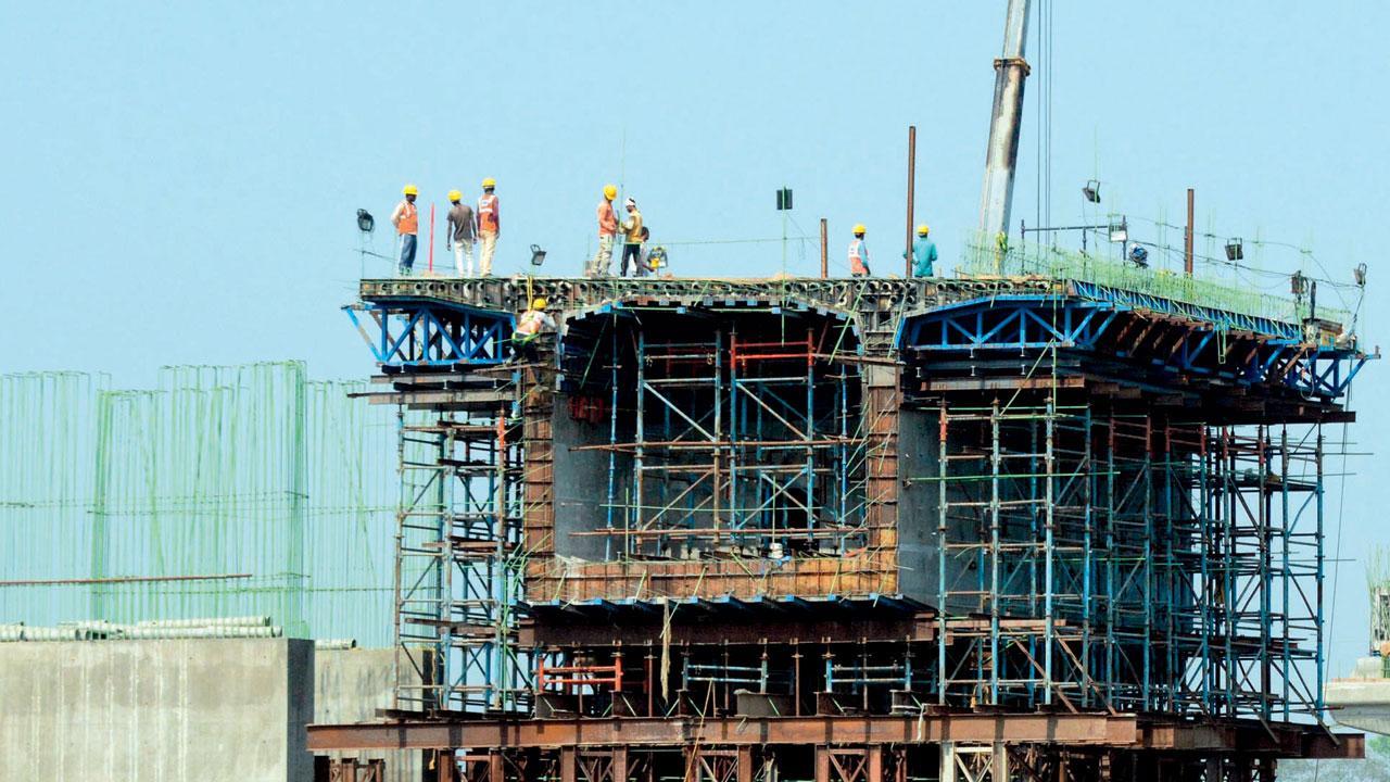Mumbai: Site supervisor booked for lift operator’s death