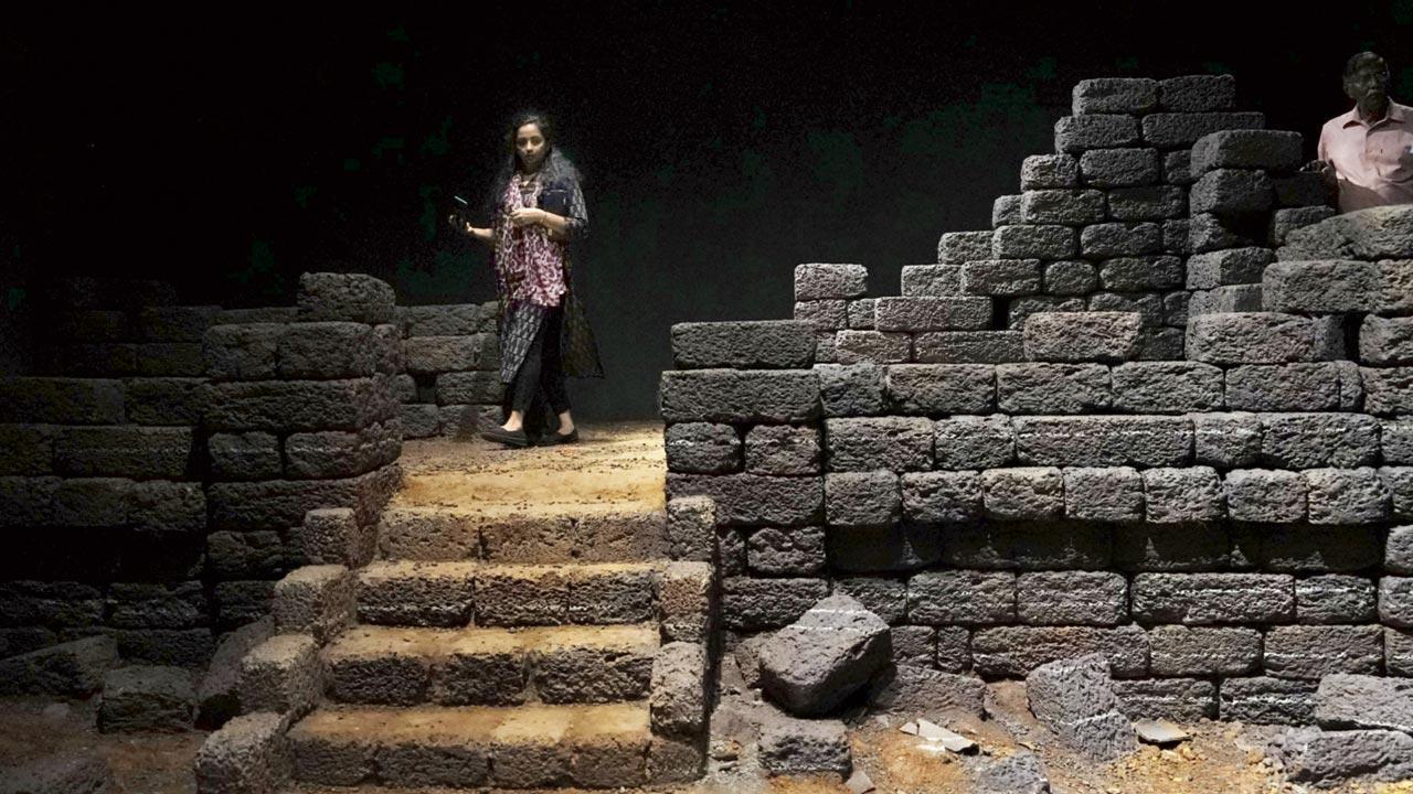 How this sculptor's installation art pays tribute to the ruins of a Goan village