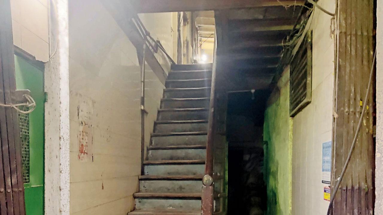 The entryway to Ibrahim Kasam chawl in Lalbaug Naka, where the Jains lived