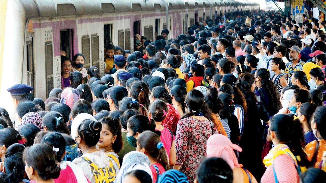 Mumbai: Western Railway to run 11 additional services from tomorrow