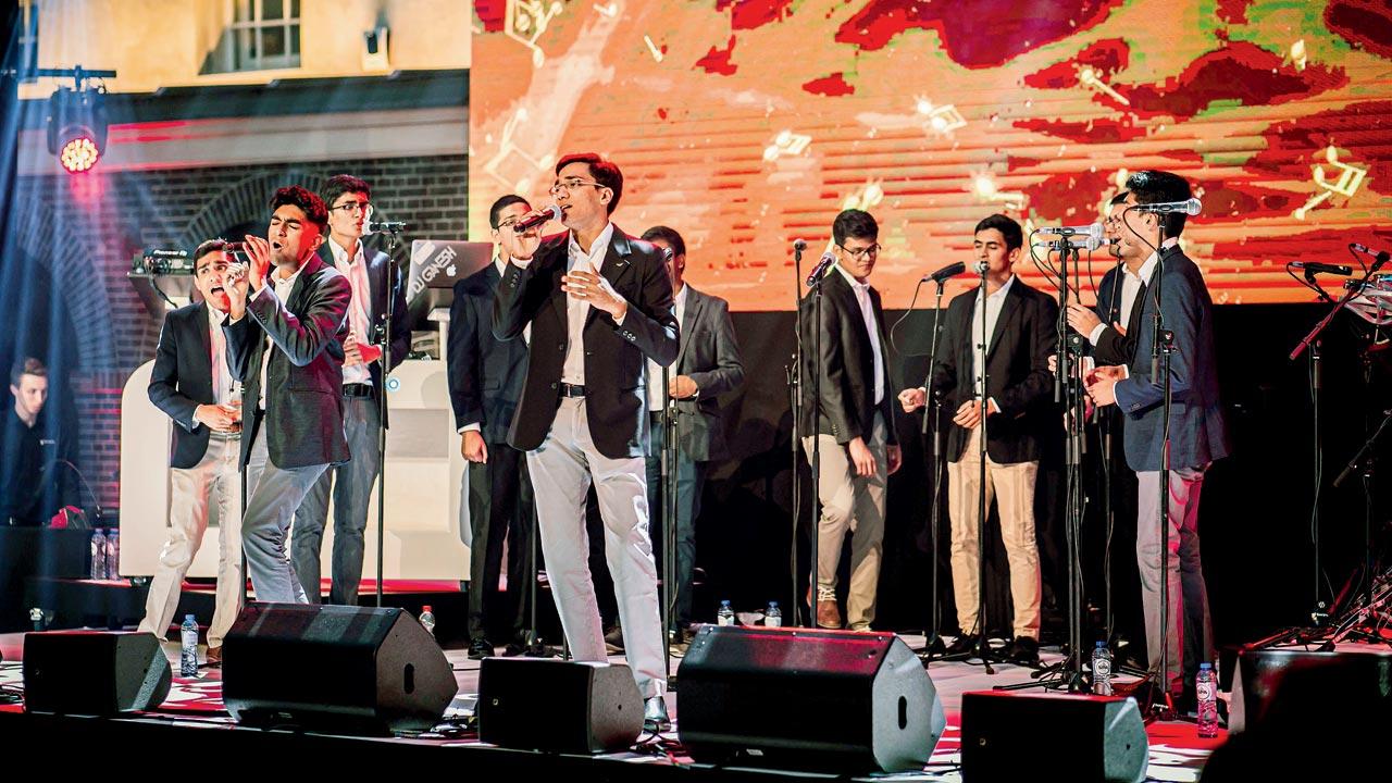 The Penn Masala troupe at their Amsterdam performance in 2022