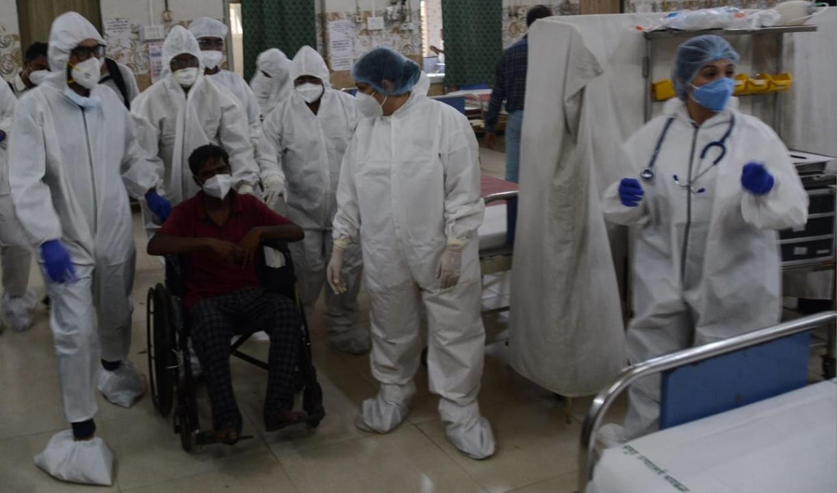 Covid-19 mock drill held in JJ Hospital. Pic/Sayyed Sameer Abedi