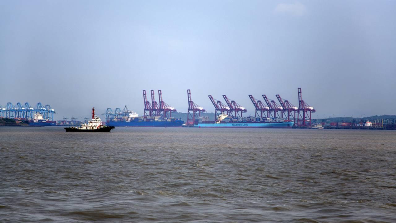 Boat enters prohibited waters near Mumbai, sailor provides false information; 15 booked