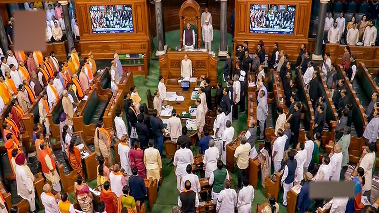 Lok Sabha budget session ends, Opposition keeps up protests