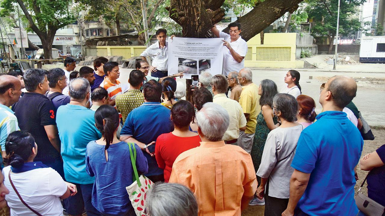 Mumbai: In pre-bid meeting, Bandra residents raise objections