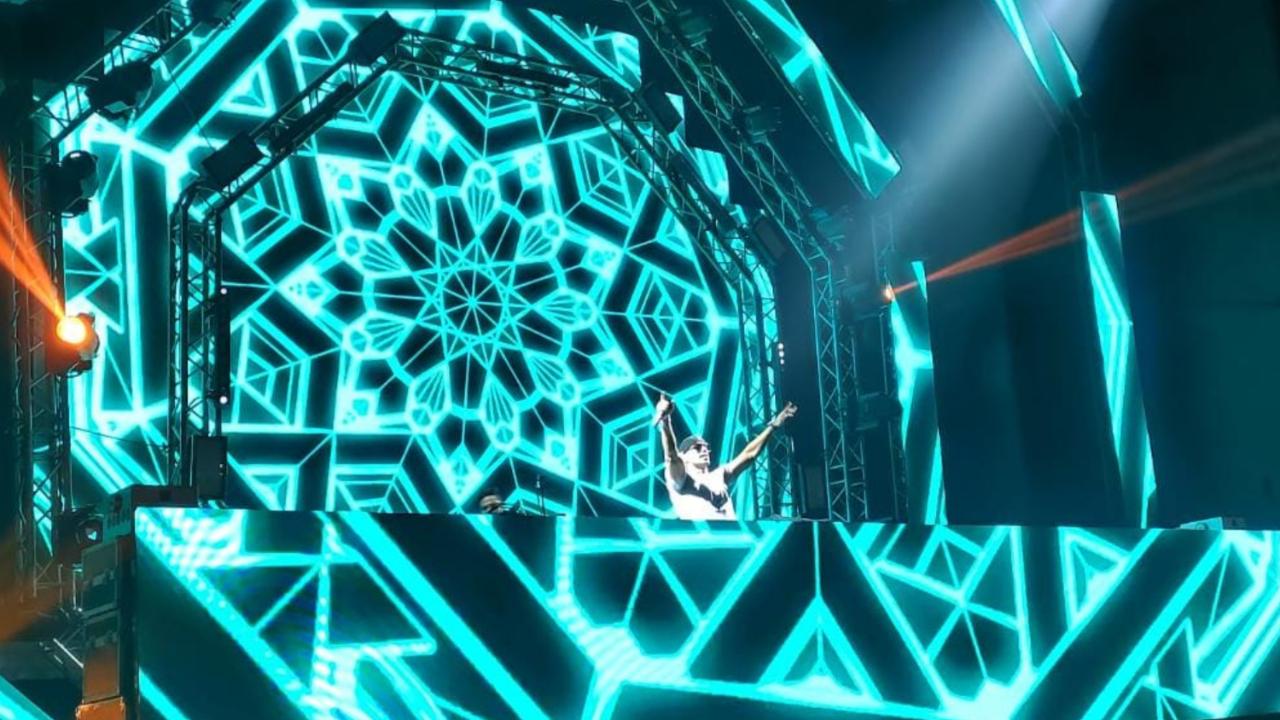 After Teri Miko started things off, French DJ-Producer Mykris stepped up the tempo at Road to Ultra music festival at the NESCO Centre in Mumbai with a fist-pumping set that got the audience all charged up to welcome Chico Rose. Photo Courtesy: Nascimento Pinto