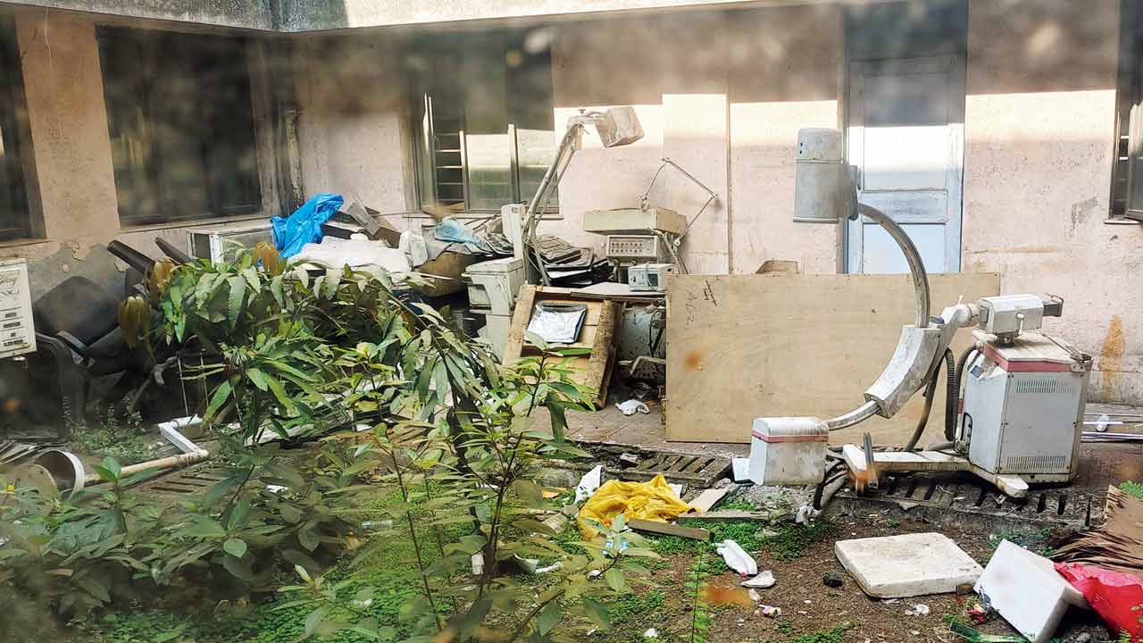 Scrap equipment dumped on the premises of the hospital