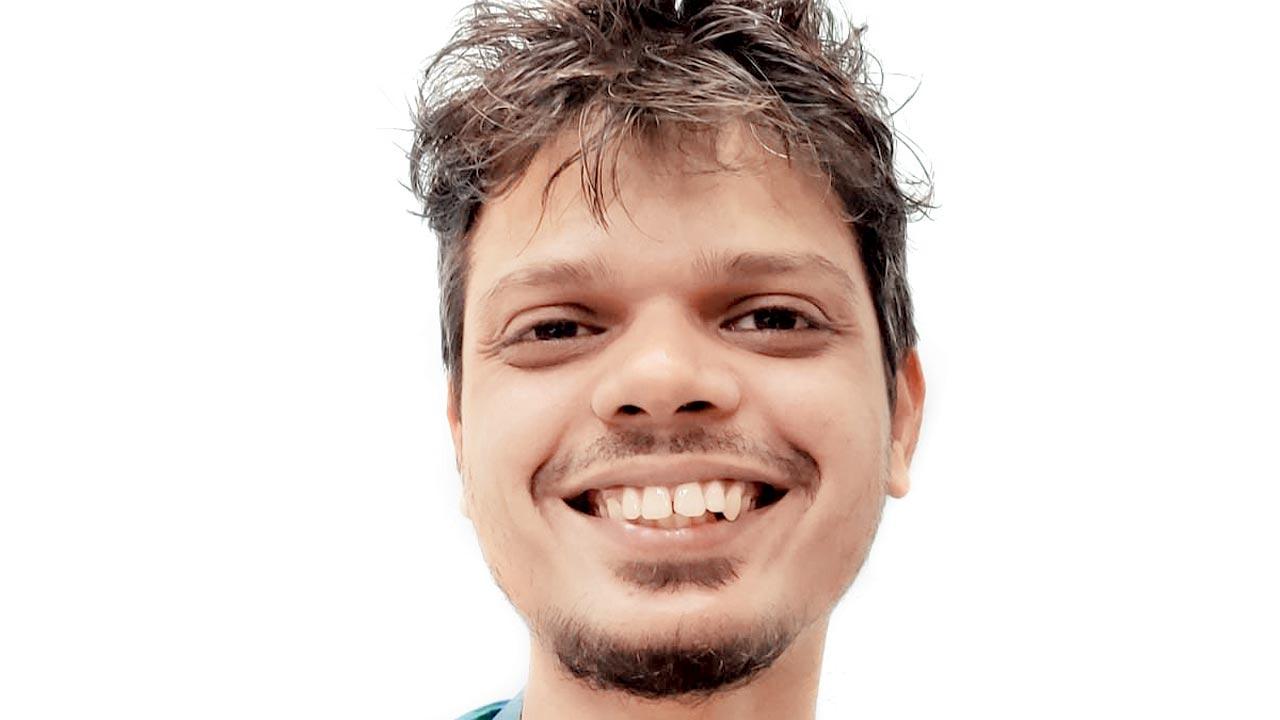 Omkar Bhatkar 