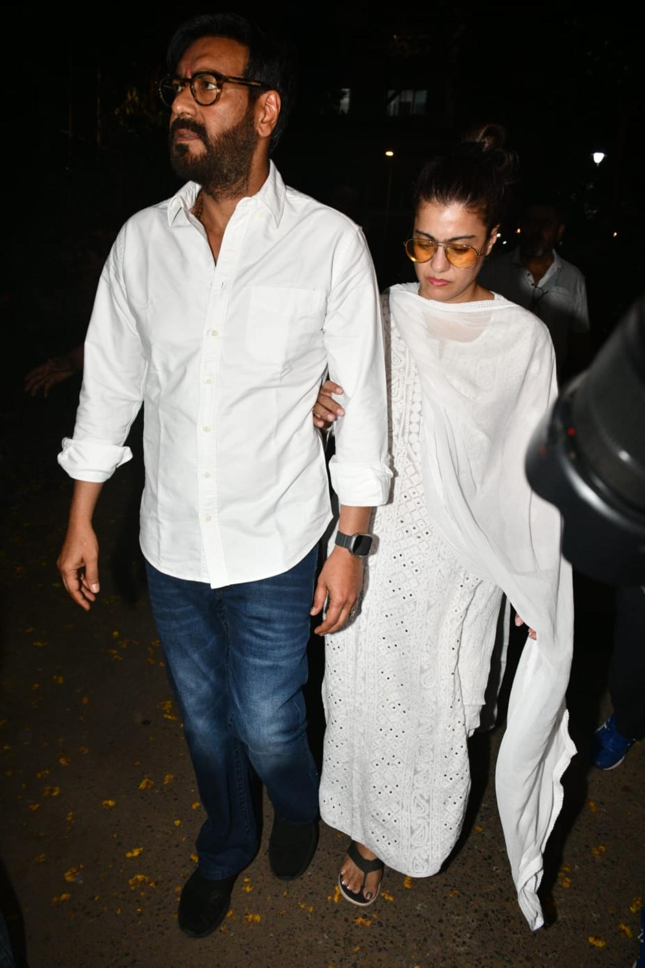 Ajay Devgn and Kajol arrived at the Chopra house. Kajol was also seen at the Chopra house on Thursday evening