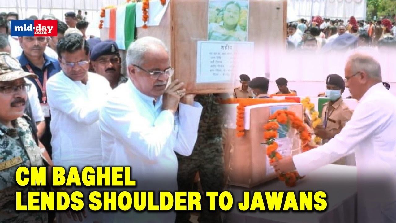 CM Baghel lends shoulder to Jawans, says their sacrifices won’t go in vain
