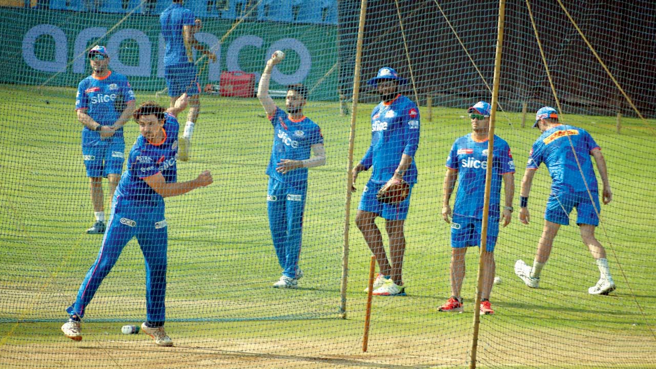 Kieron Pollard (centre) conducts a practice session with MI players at Wankhede yesterday. Pics/Ashish Raje