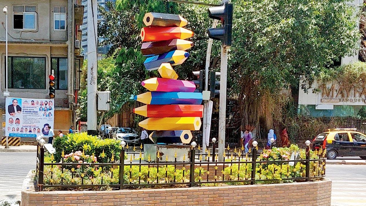 The pencil installation at Worli