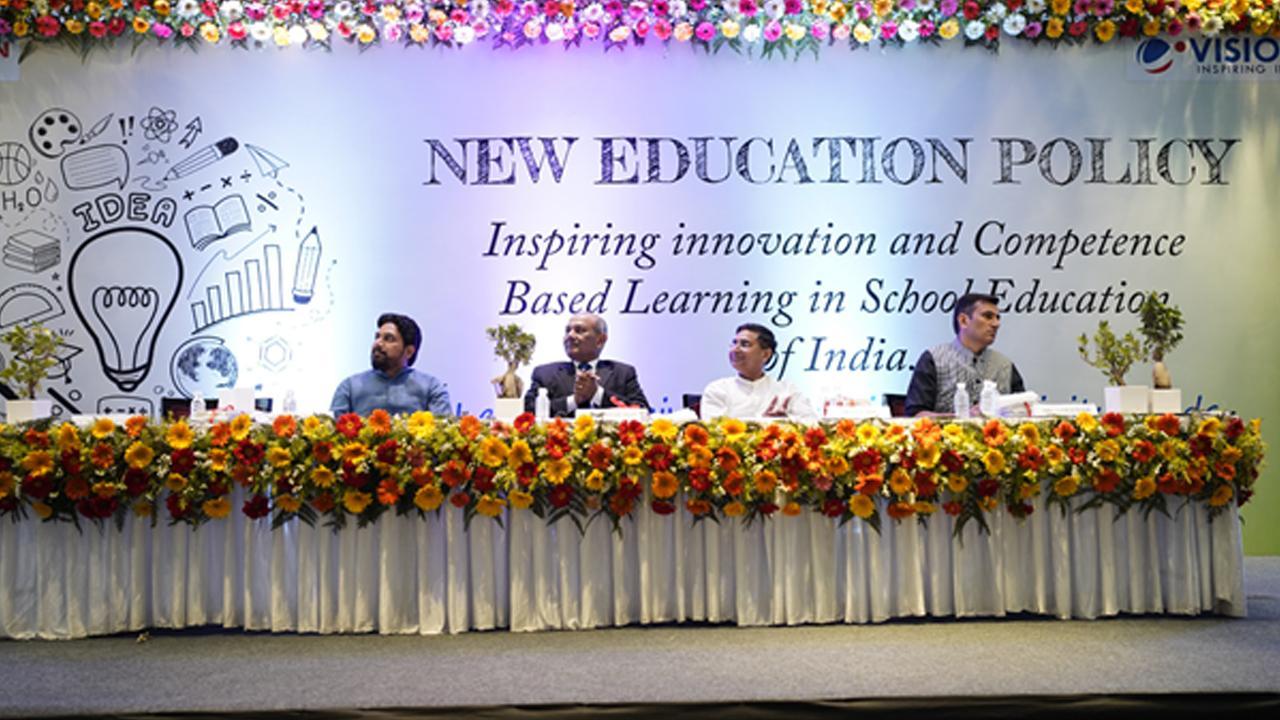 VisionIAS Organizes Education Conclave on New Education Policy: Inspiring Innovation and Competency based learning in School Education in India