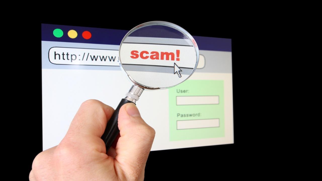Mumbai Crime branch books man for selling fake clothes of popular clothing brand