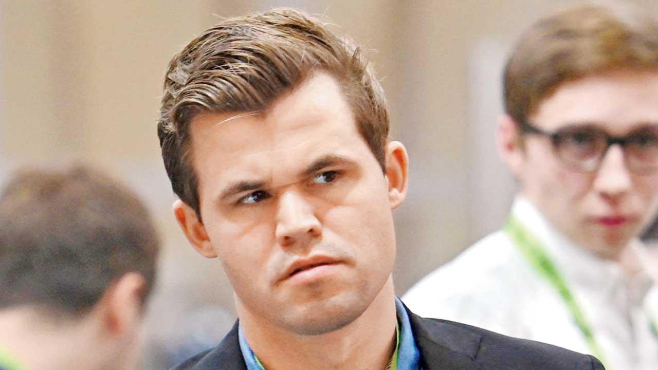 World champion Magnus Carlsen knocked out of Chessable Masters due to  'mouseslip