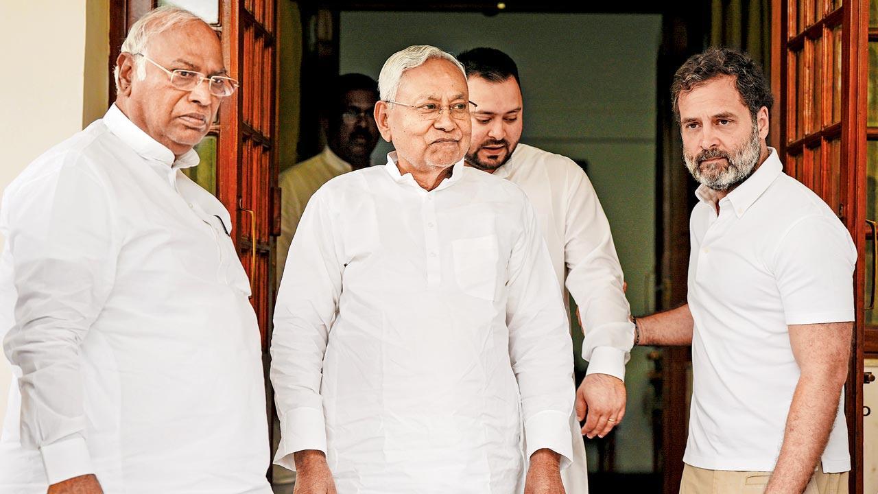 Historic step towards unity, says Rahul Gandhi