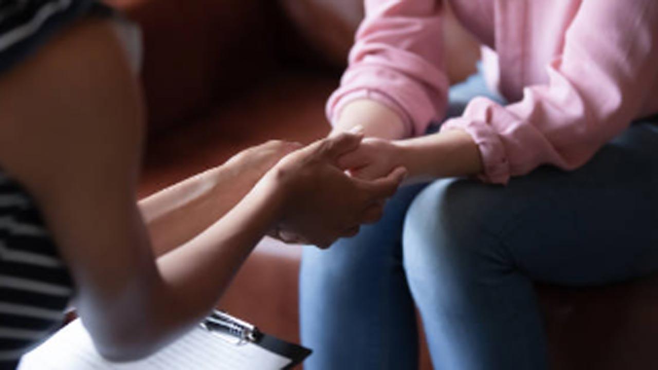 Some people might be attracted to others over minimal similarities: Study