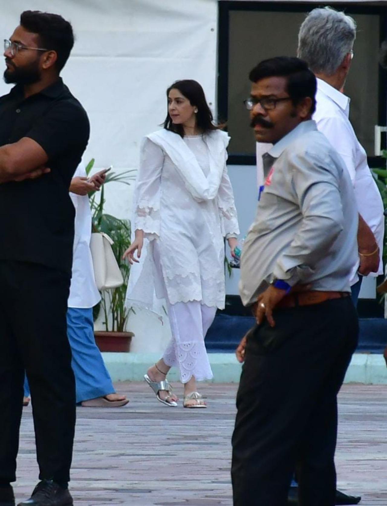 Chunky Panday's wife, Bhavna Panday was spotted at the prayer meet.