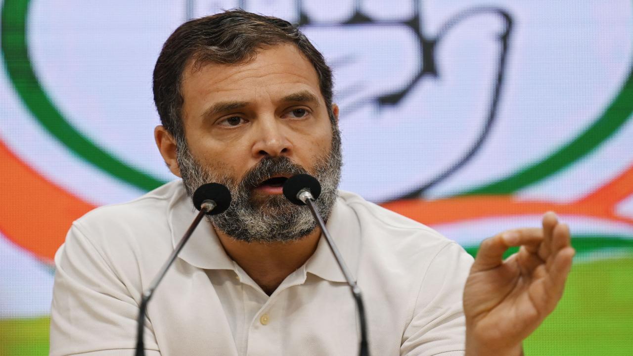 Rahul takes swipe at former Cong leaders as he keeps up attack over Adani issue
