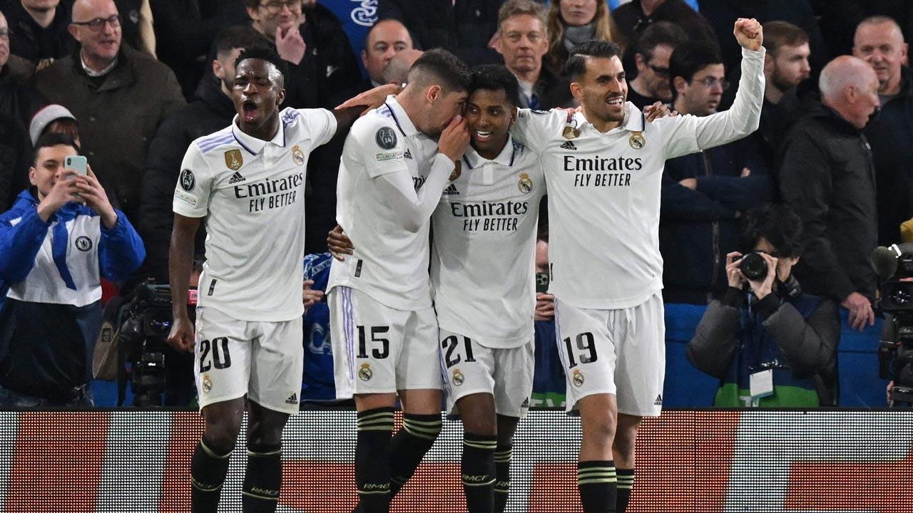 Real Madrid beat wasteful Chelsea to reach Champions League semis