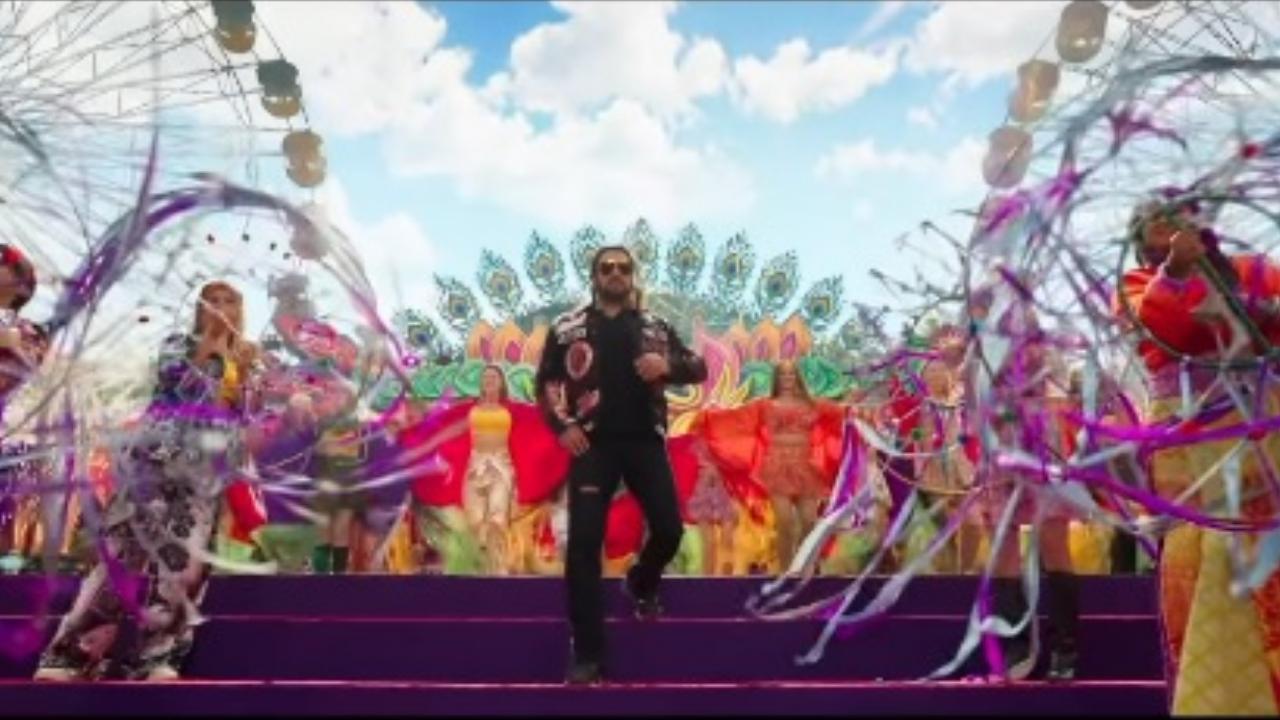 O Balle Balle: Salman steals the show in the song from 'KKBKKJ'