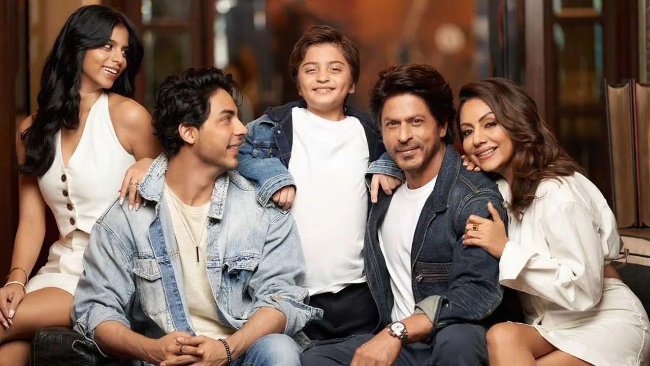 Here's how Shah Rukh Khan's family portraits were shot