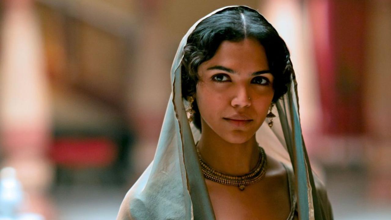 Chanchal  from 'Beecham House:'
Every actor dreams of working with an international cast and Shriya Pilgaonkar aces it as Chanchal in Gurinder Chadha's British drama. Besides being breath-taking gorgeous, Shriya brings a varied depth to her character.  It's a definitely must-watch serial if you don't want to miss Shriya's convincingly captivating performance!