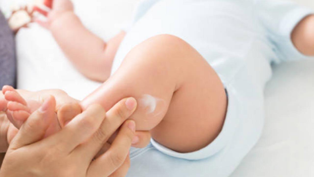 How to increase skin to skin contact with your baby