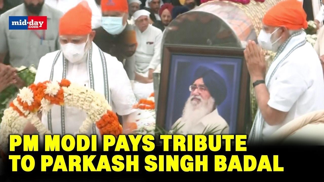 PM Modi pays his last respects to SAD patron Parkash Singh Badal