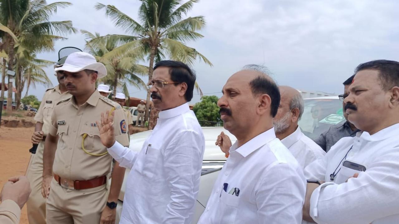 Maharashtra: Shiv Sena (UBT) MP Vinayak Raut detained during anti-refinery stir