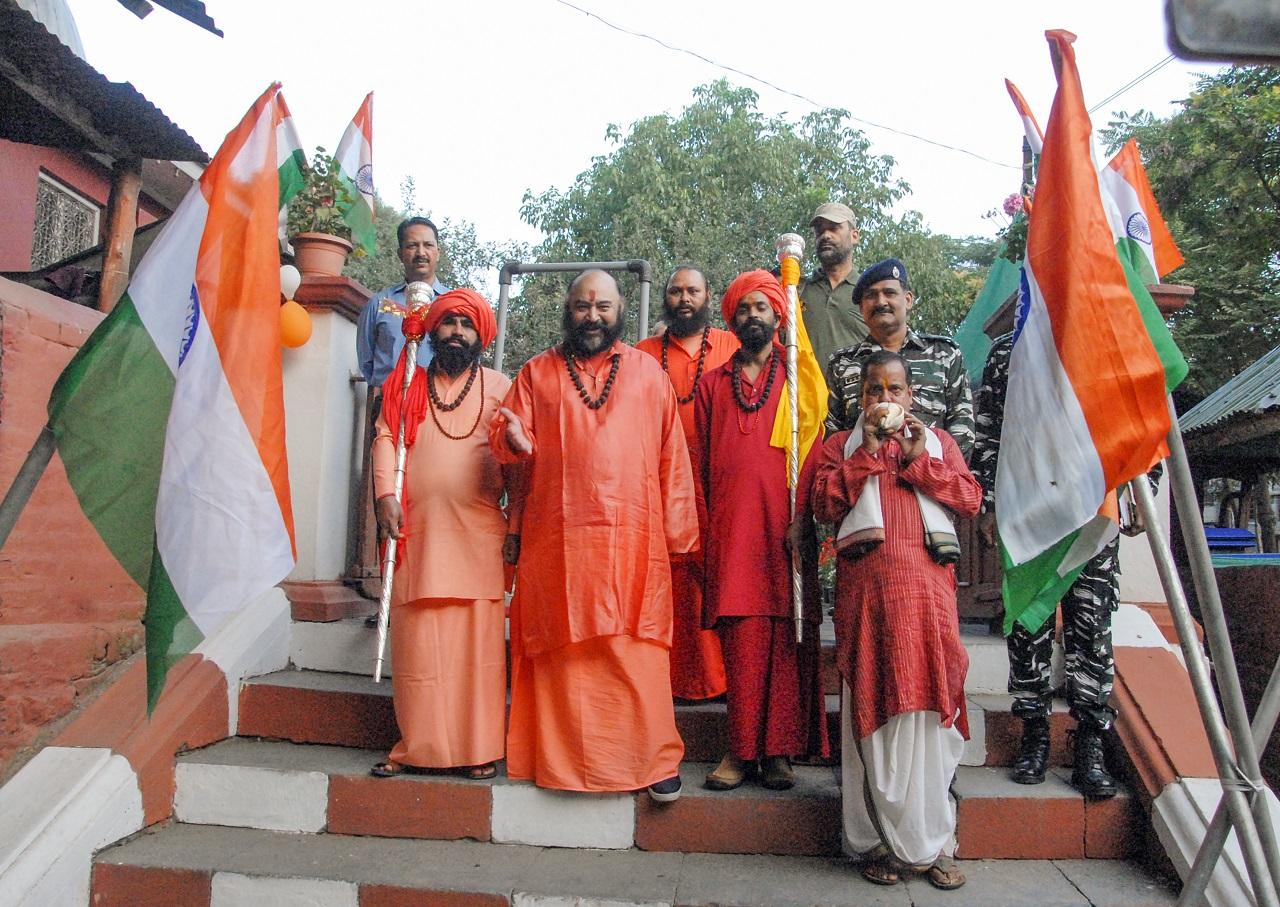Before the yatra was flagged off by Singh, a puja was performed amid the chanting of shlokas and mantras