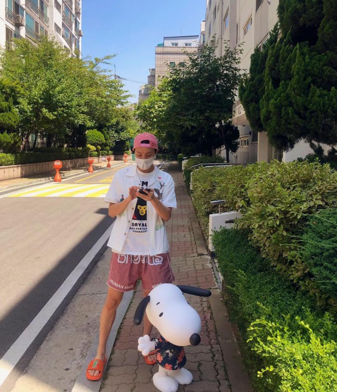 Summertime J-Hope means it's time to choose the most lightweight and comfortable outfits from his wadrobe. J-Hope flaunted a sporty look with his cap, jacket and sandals