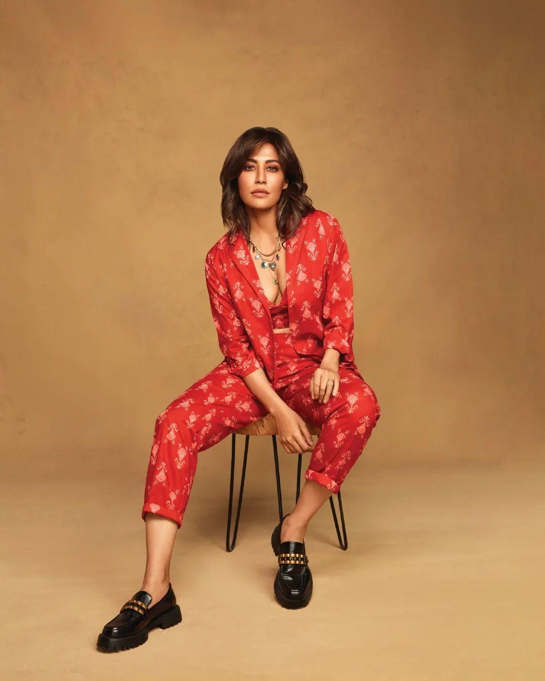 Chitrangadha looked effortlessly chic in a red printed pure cotton top paired with trousers and a coordinating jacket. The ensemble exuded a sense of relaxed elegance, perfect for a fashionable yet comfortable look.