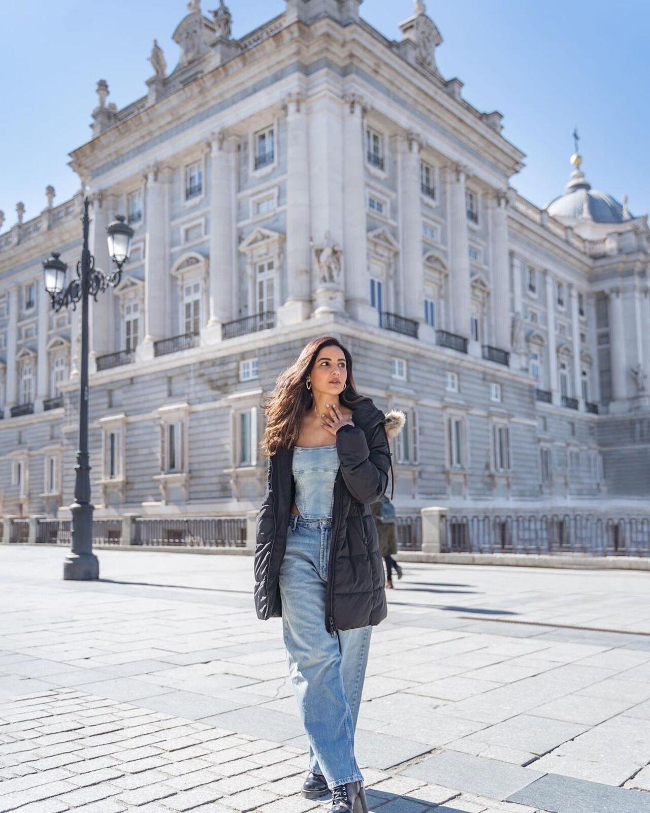 Jasmine posted this stunning picture from her vacation to Madrid