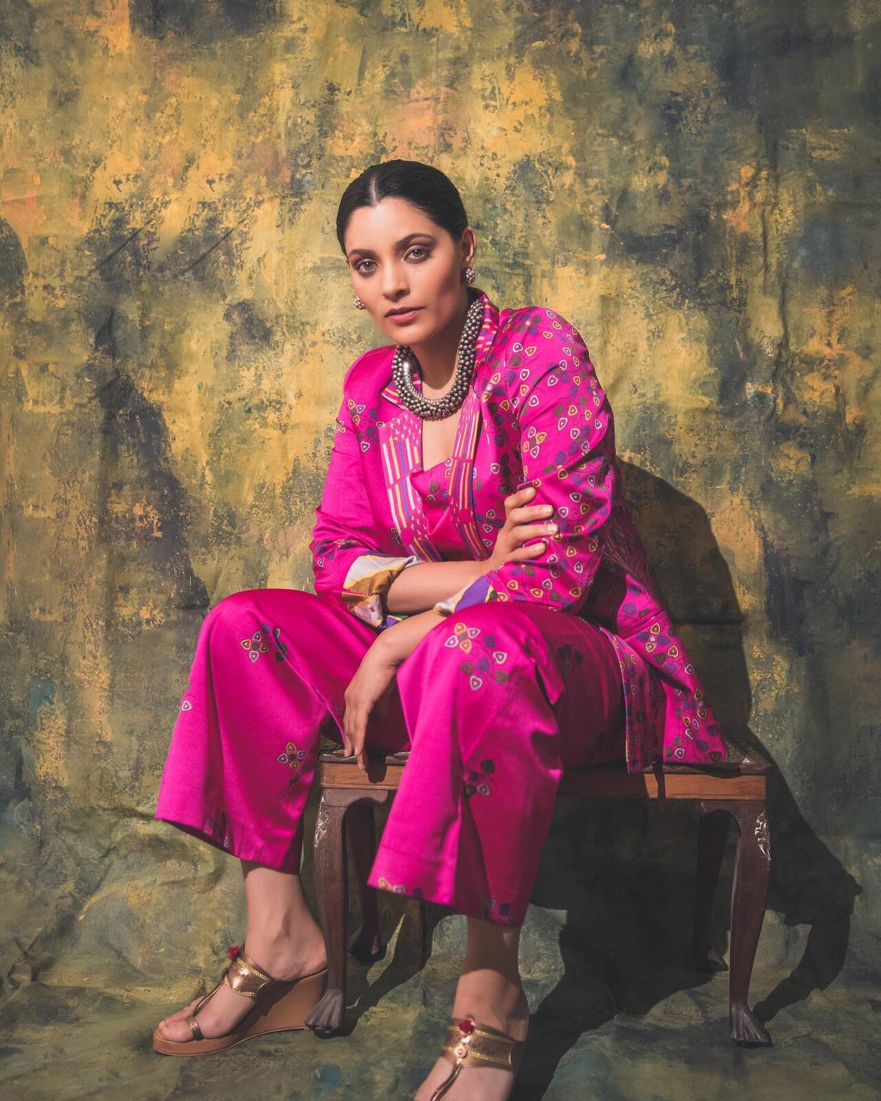 A blend of tradition and style, Saiyami's outfit can be perfect for your Raksha Bandhan look