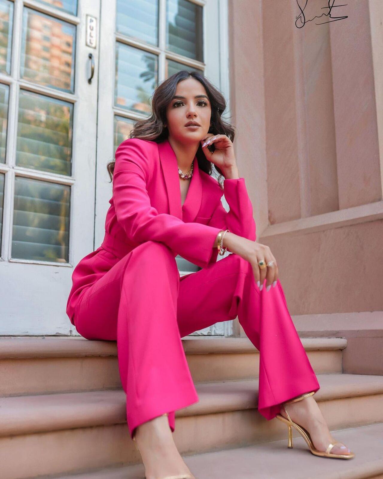 Jasmine Bhasin effortlessly exuded confidence in a pink coord set