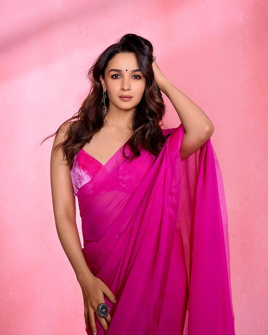 Alia Bhatt Inspired 1-Min Ready To Wear Saree In Premium georgette Red –  Dailylifestyle