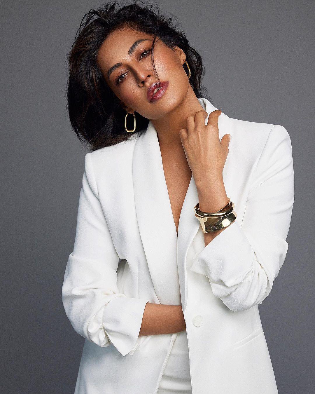Chitrangadha Singh looks absolutely stunning in a sleek white power suit. 