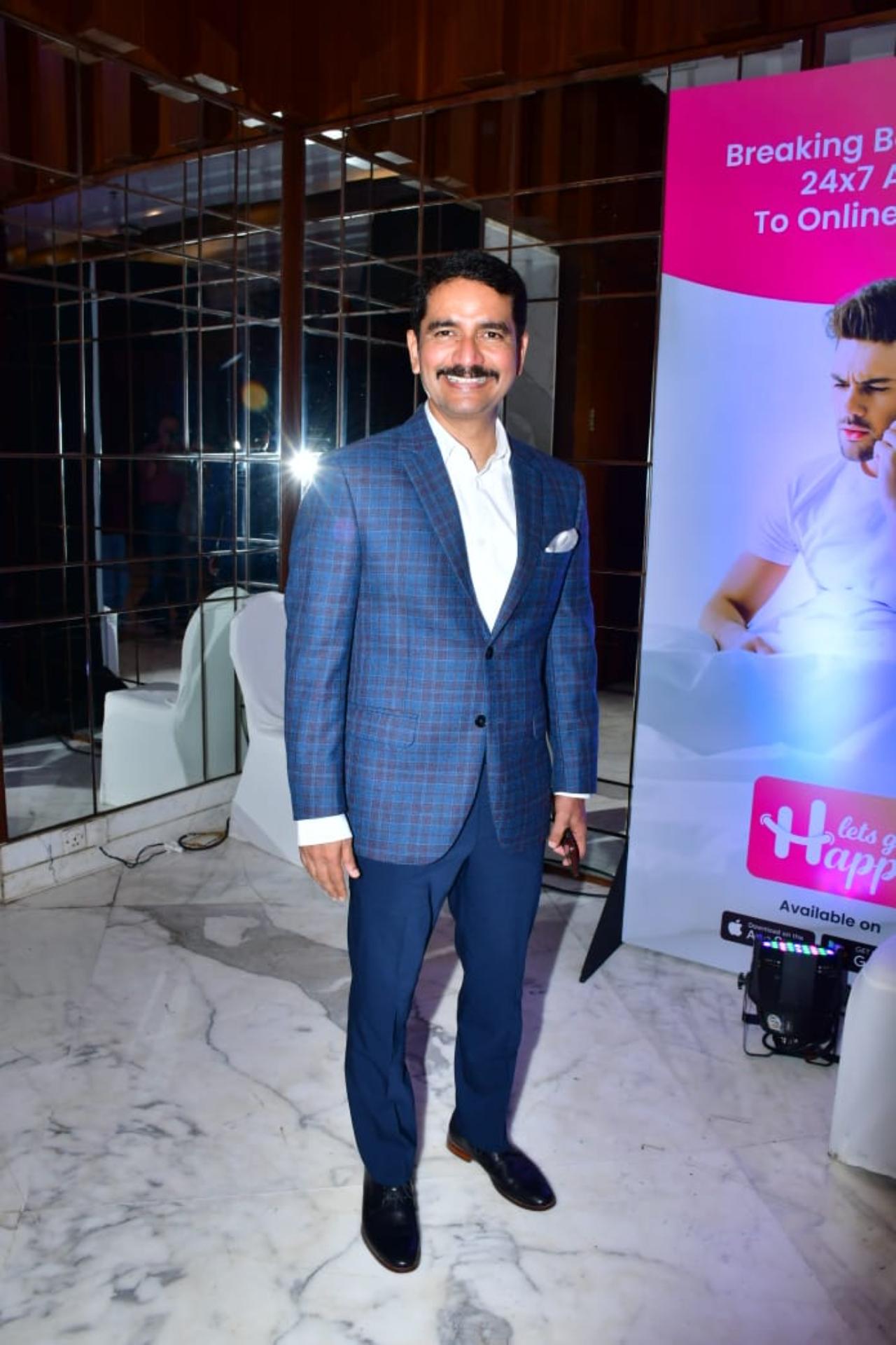 Vishwas Nangre Patil looked dapper in his blue suit at the app launch event