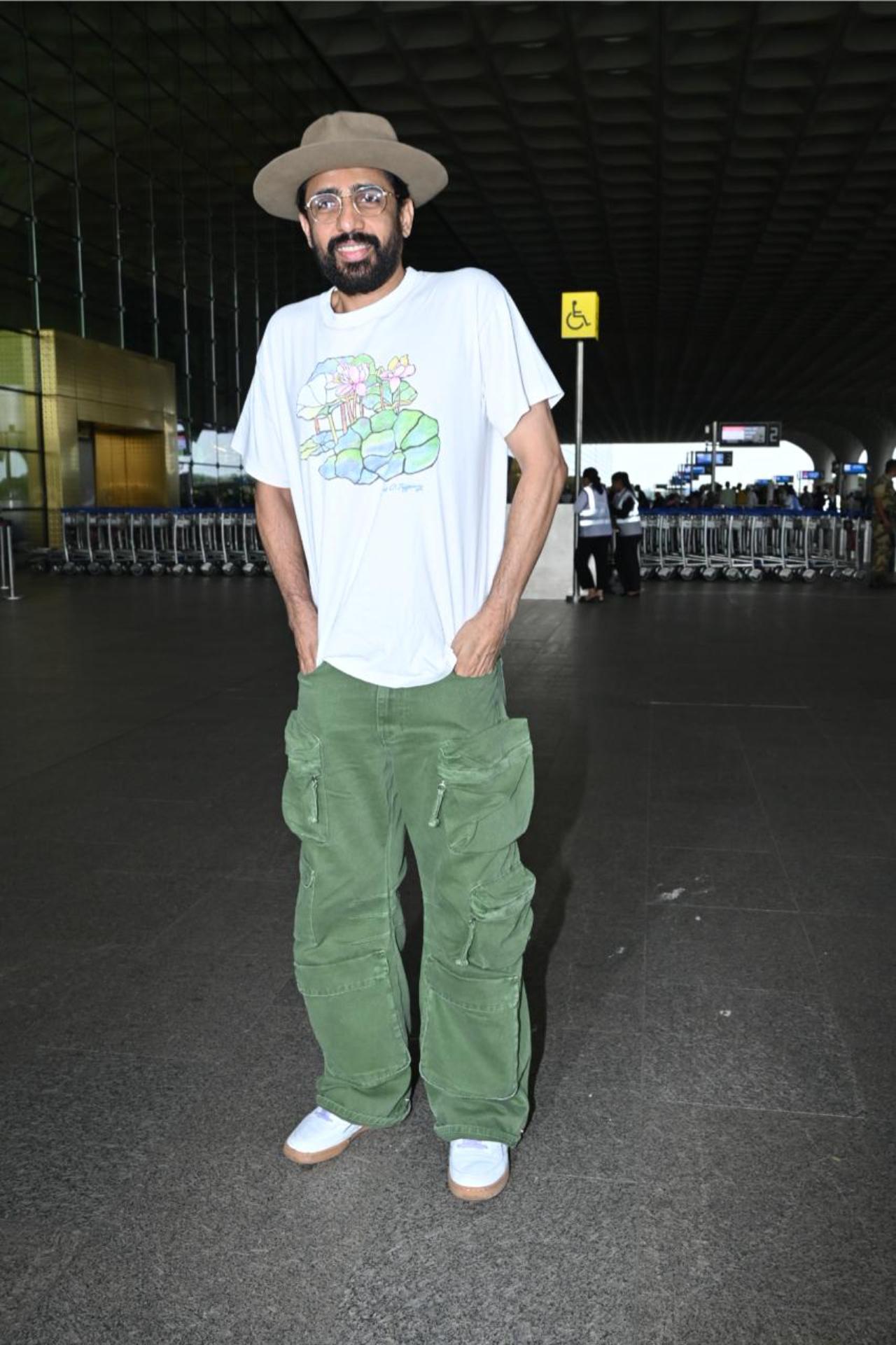 The '8 A.M. Metro' actor wore a bohemian-inspired ensemble of printed t-shirt and olive green pocketed pants. Gulshan also 'capped' off his outfit!
