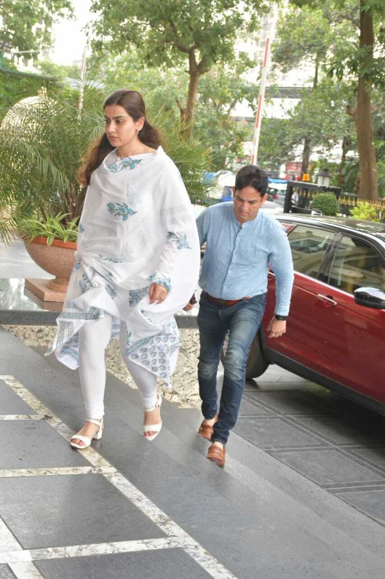 Vikas Kalantri's wife accompanied him as they attended the prayer meet of Ankita's father