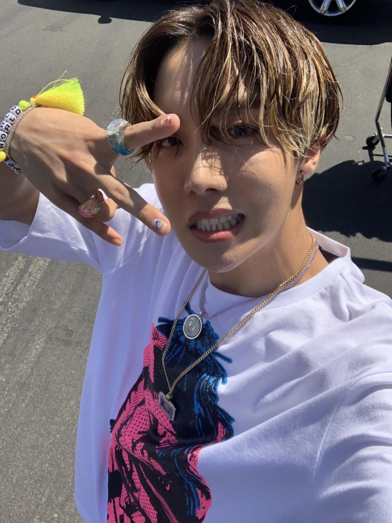J-Hope returned to his street dancing and hip-hop roots when he filmed for his single, 'Chicken Noodle Soup' with Becky G. in Los Angeles. His oversized t-shirts, signature street-dance bucket hat and baggy pants as well as highlights stole ARMYs' hearts